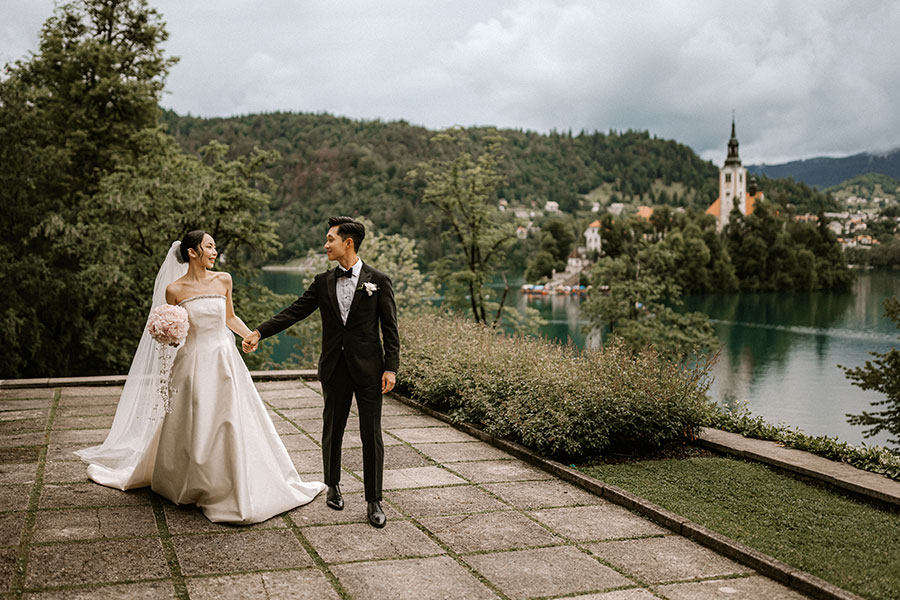 Sofia & Marco at a lakeside villa